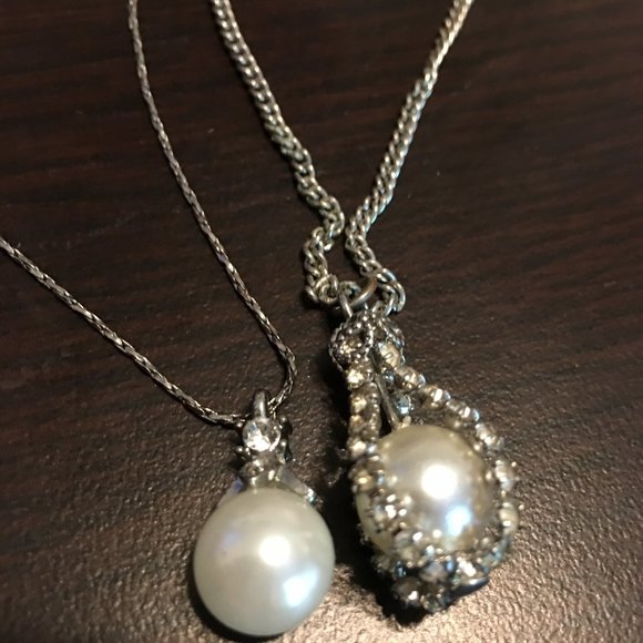 (2) Timeless Vintage Faux Pearl and Diamond Heirloom Necklaces, So Pretty! - Picture 2 of 7